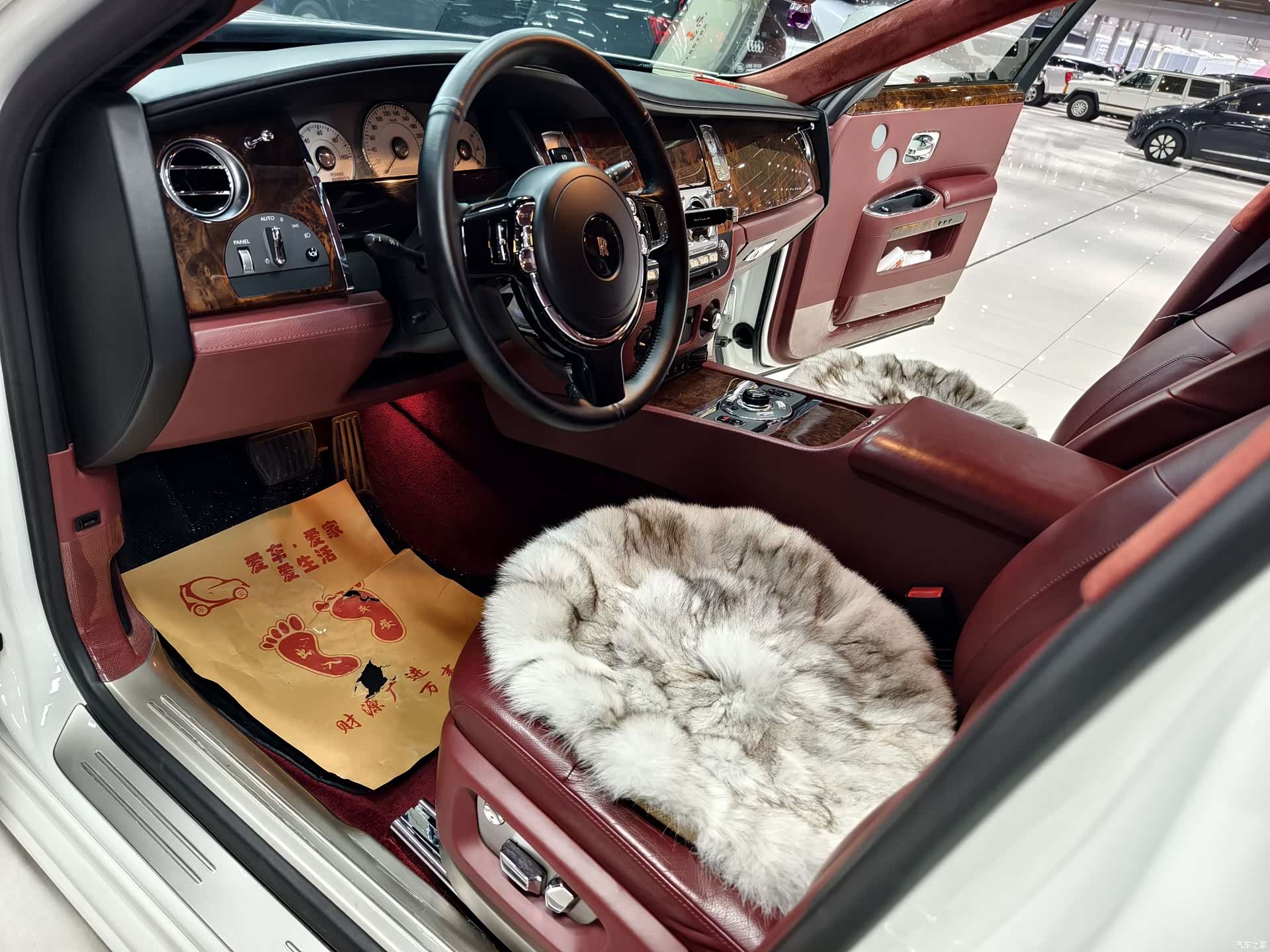 Rolls-Royce Ghost, 2011 7