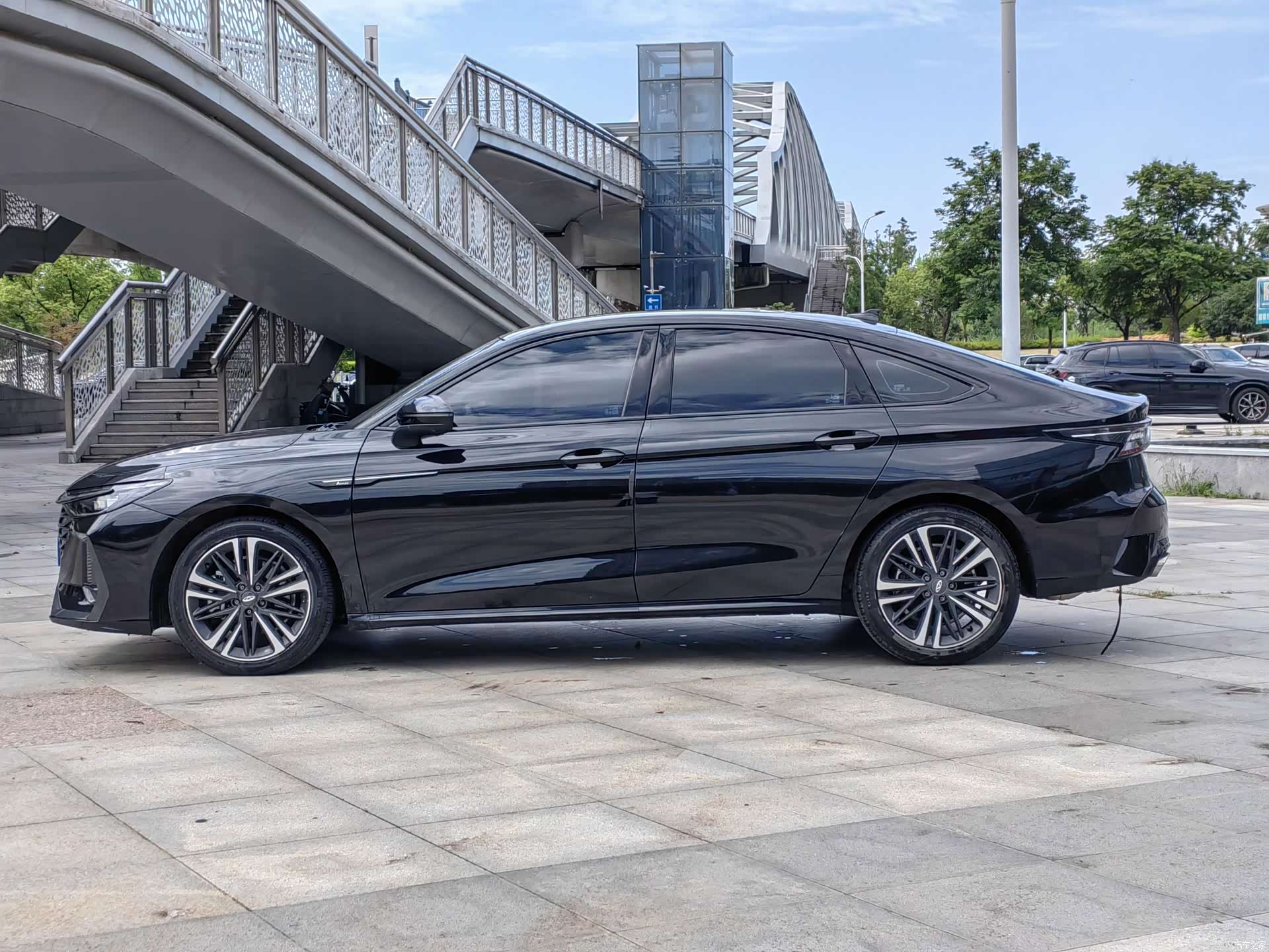 Chery Arrizo 8, 2023 4