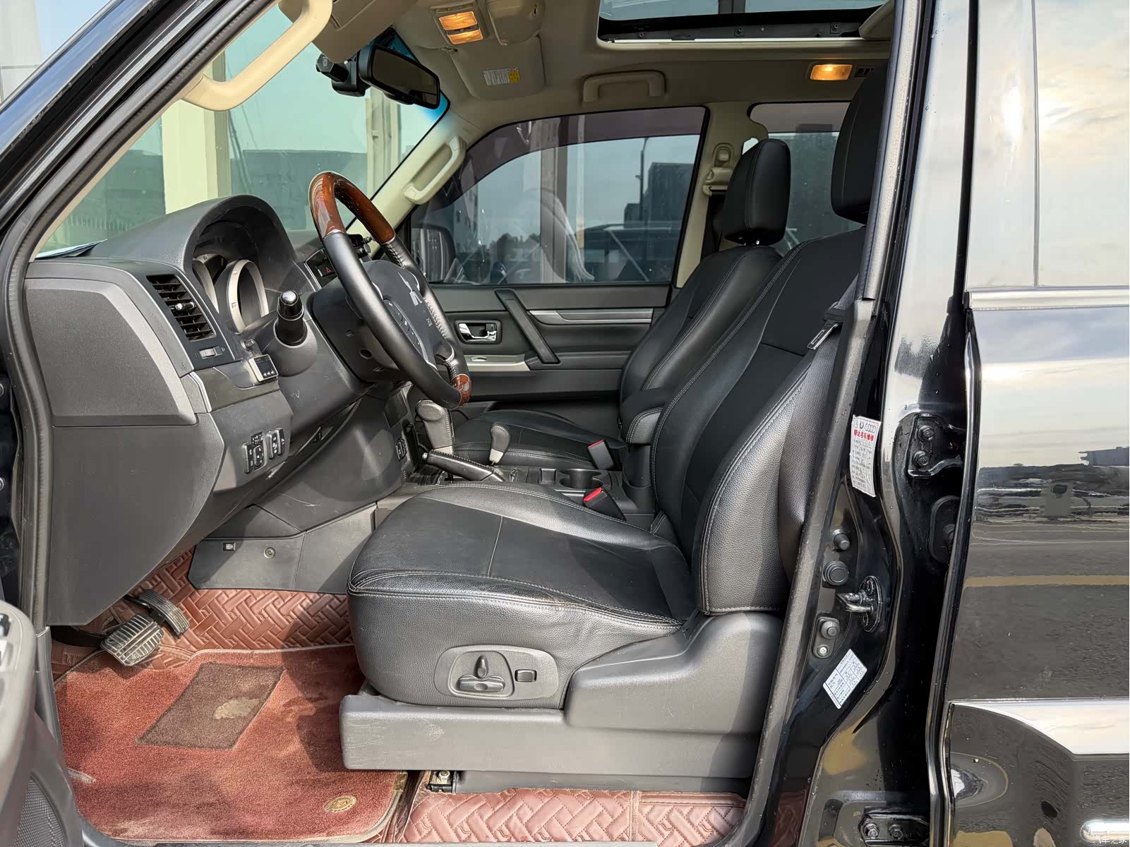 Mitsubishi Pajero, 2017 7