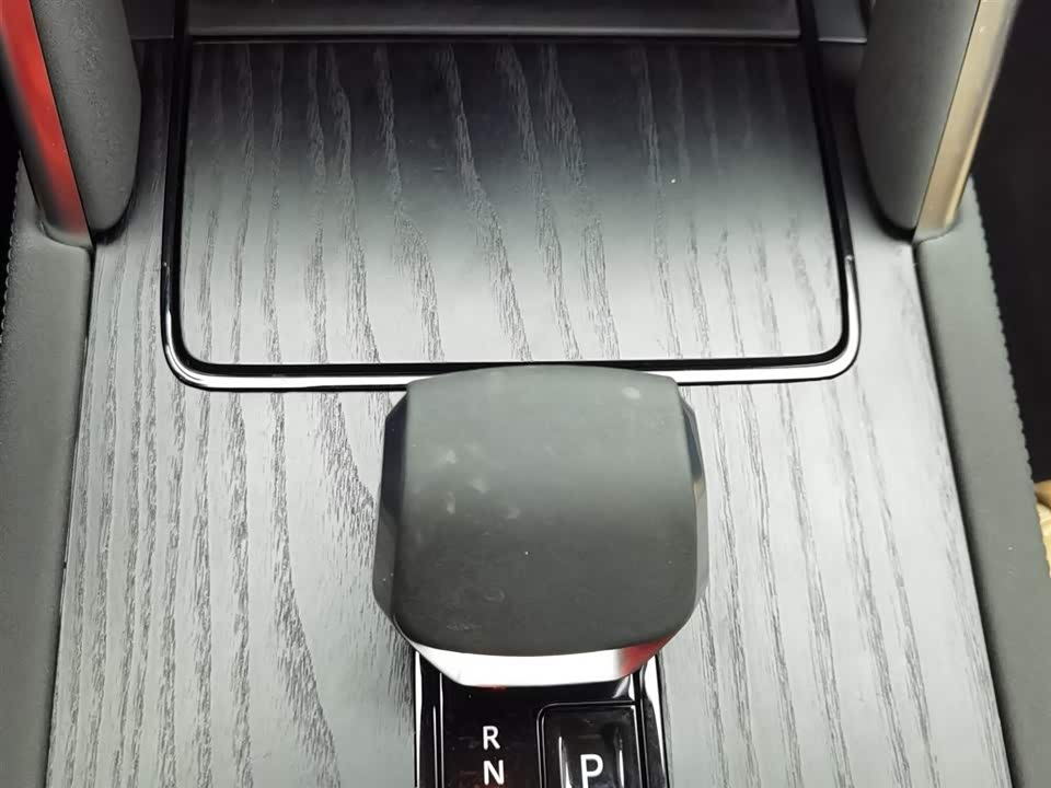 Land Rover Discover sports