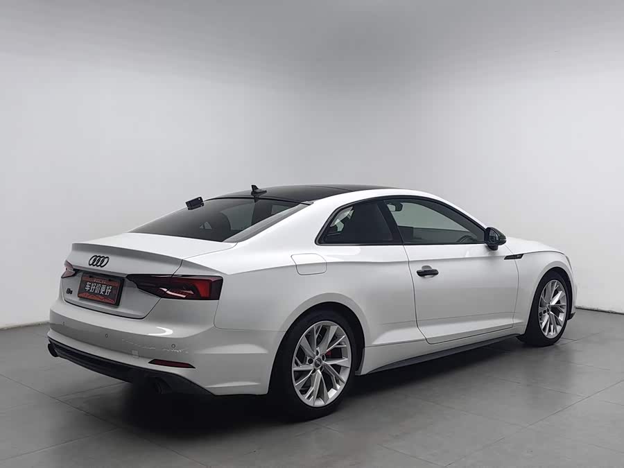 Audi A5 2019, фото 2