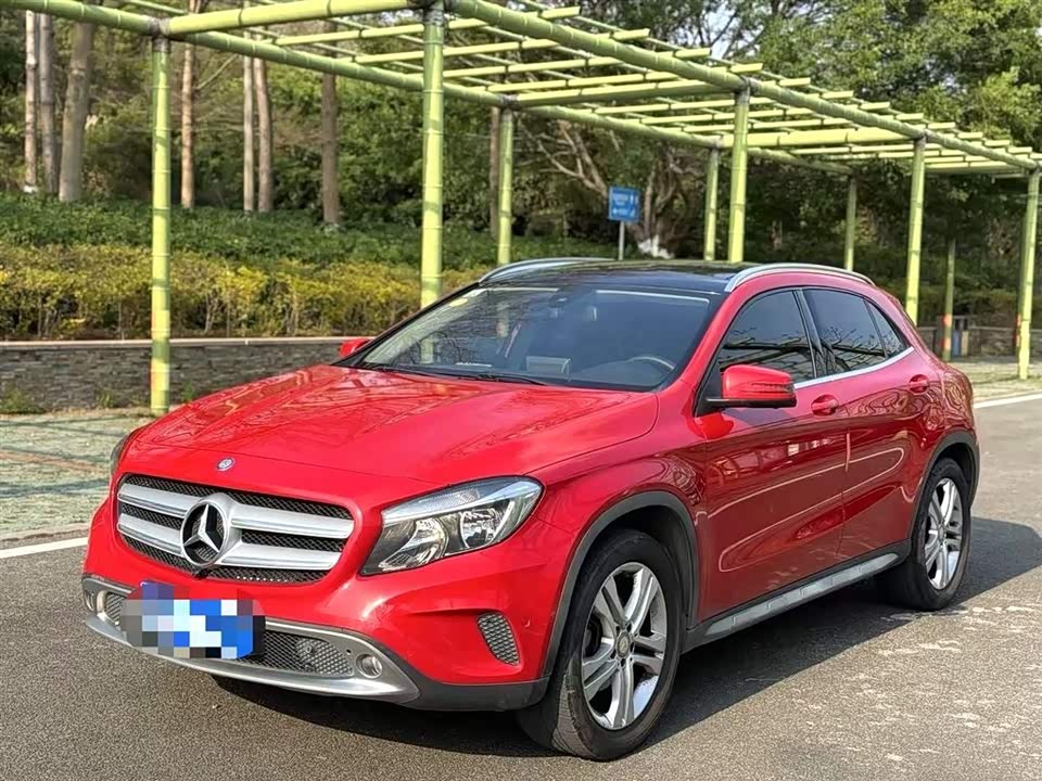 Mercedes-Benz GLA