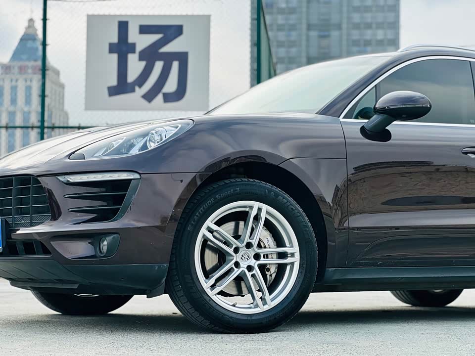 Porsche Macan