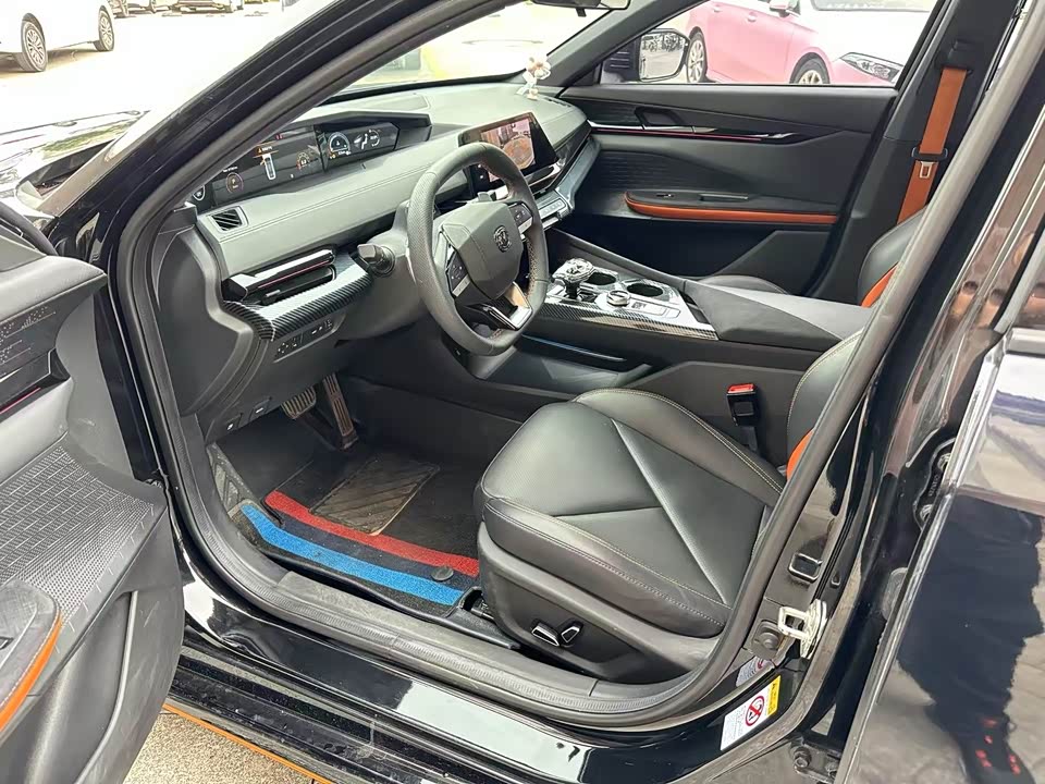 Changan UNI-V