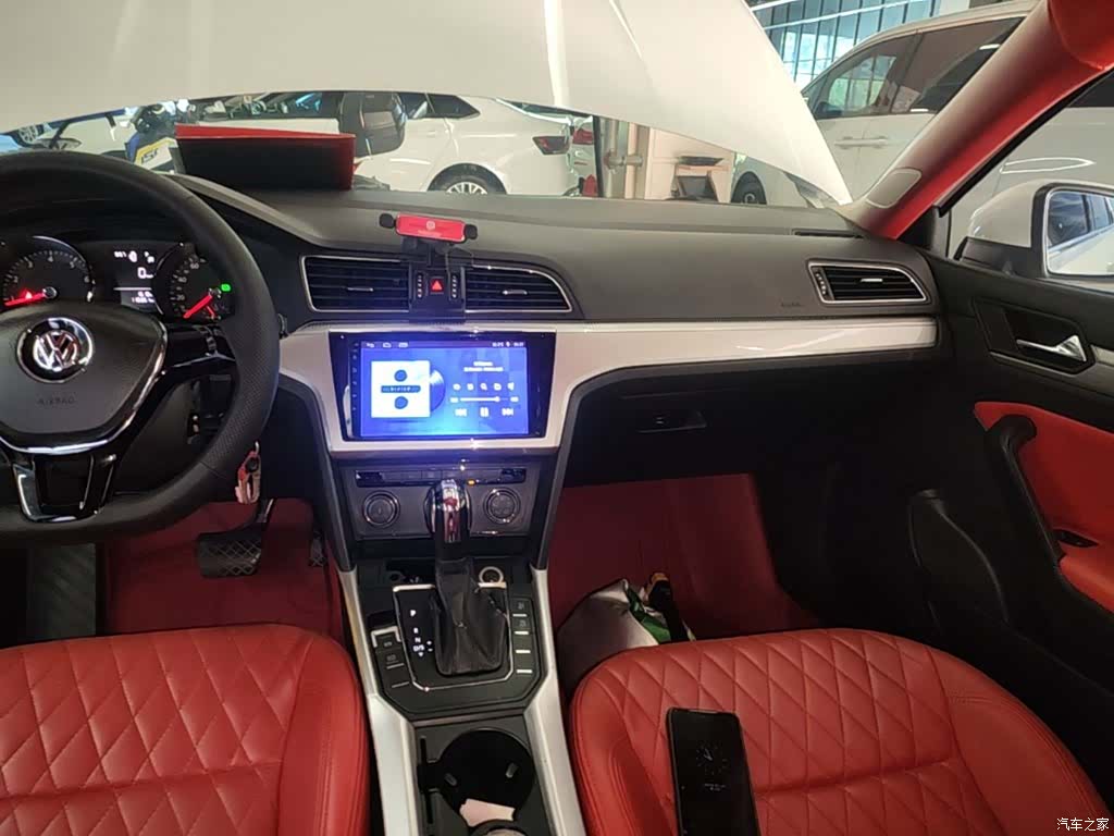 Volkswagen Lamando, 2018 13