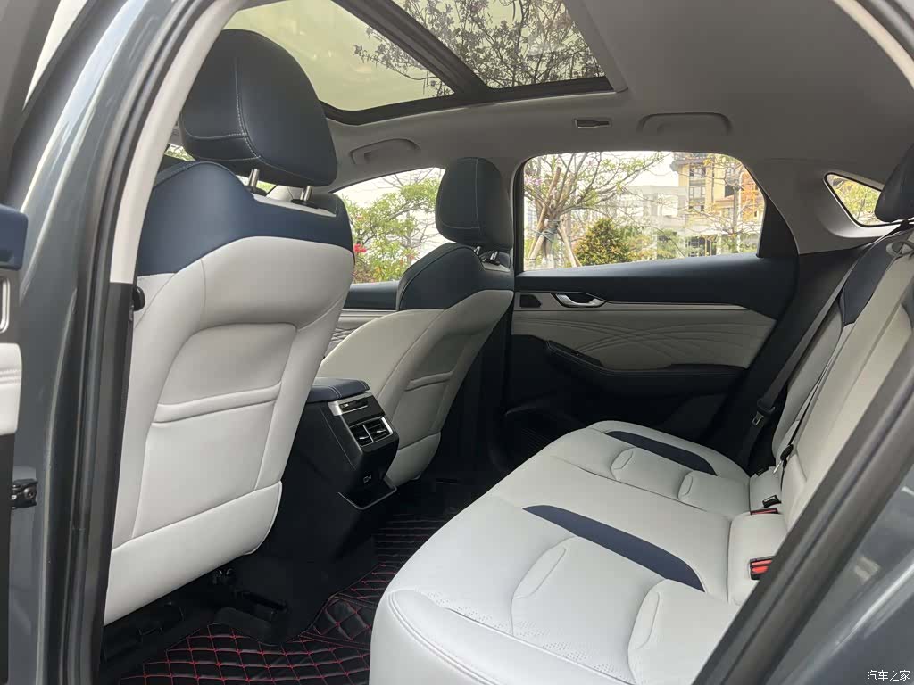 Geely Preface, 2023 17