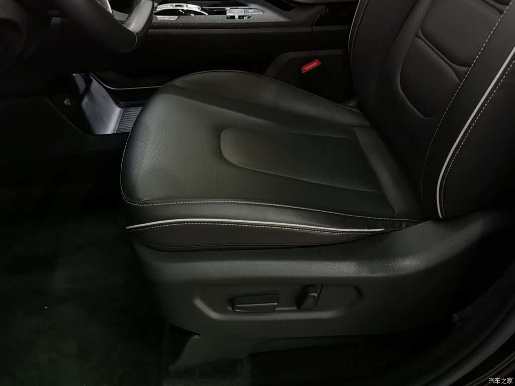 Hyundai Custo, 2022 20