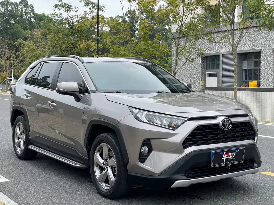 Toyota RAV4 Rongfang
