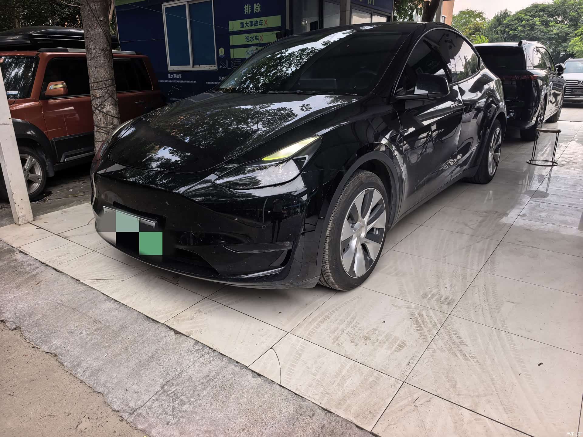 Tesla Model Y, 2021 1