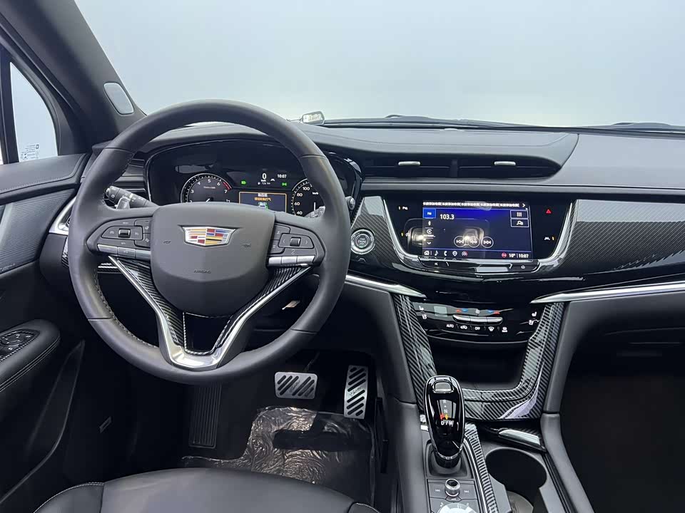 Cadillac XT6