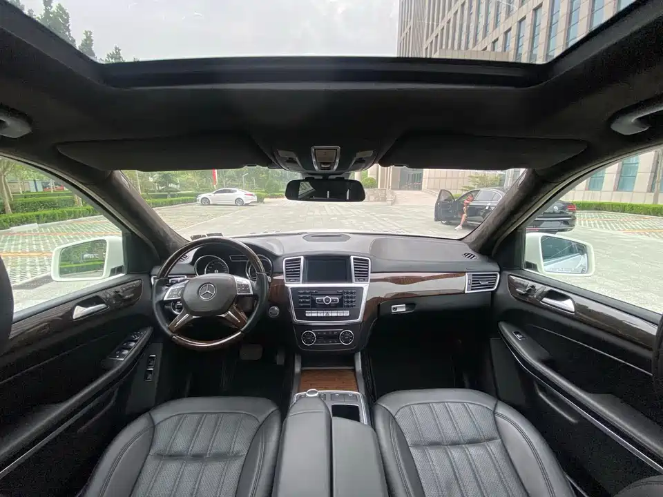 Mercedes-Benz GL grade