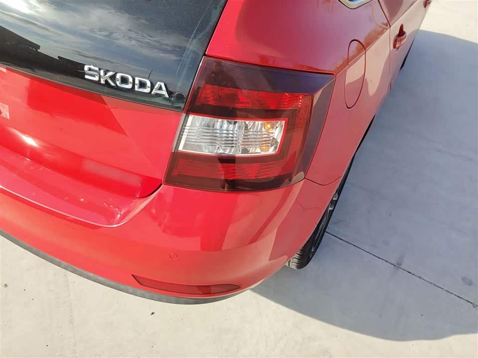 Skoda Xindong