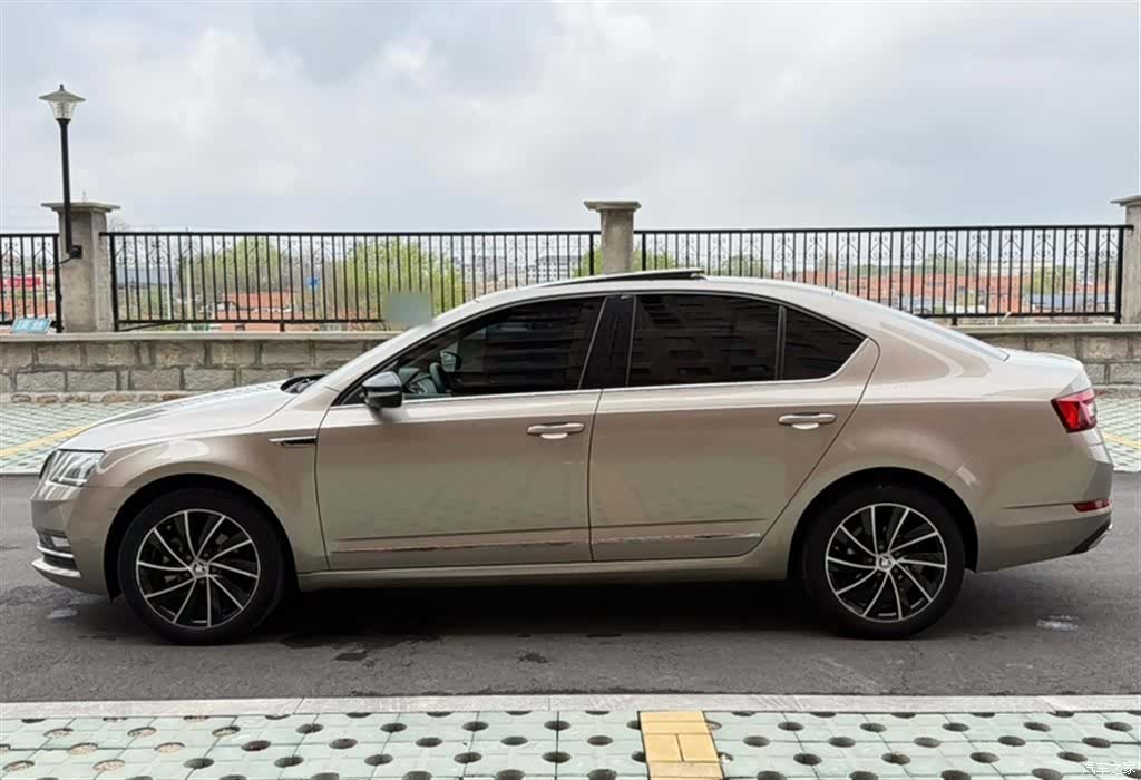Skoda Octavia, 2018 12