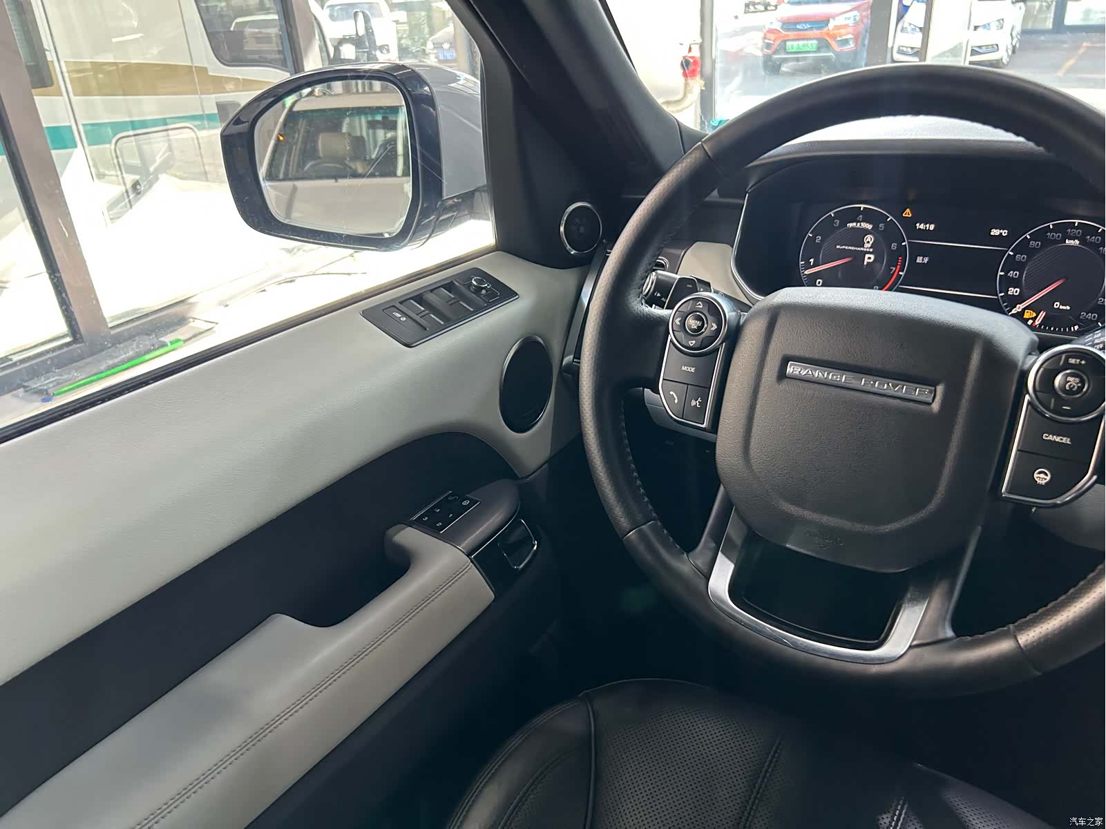 Land Rover Range Rover, 2014 16