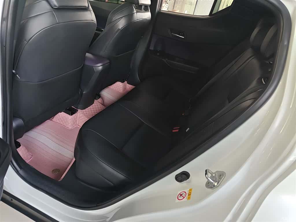 Toyota C-HR, 2020 8
