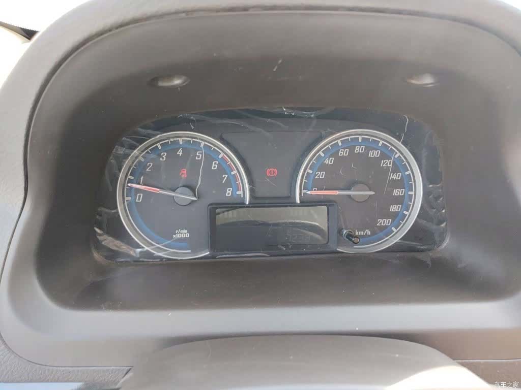 Wuling 730, 2014 4