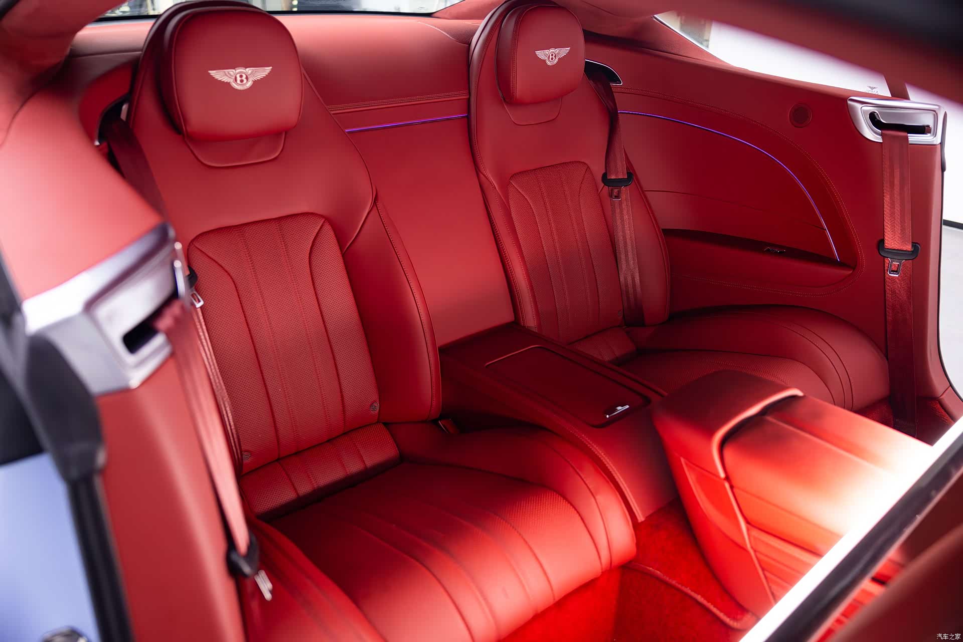 Bentley Continental GT, 2023 15