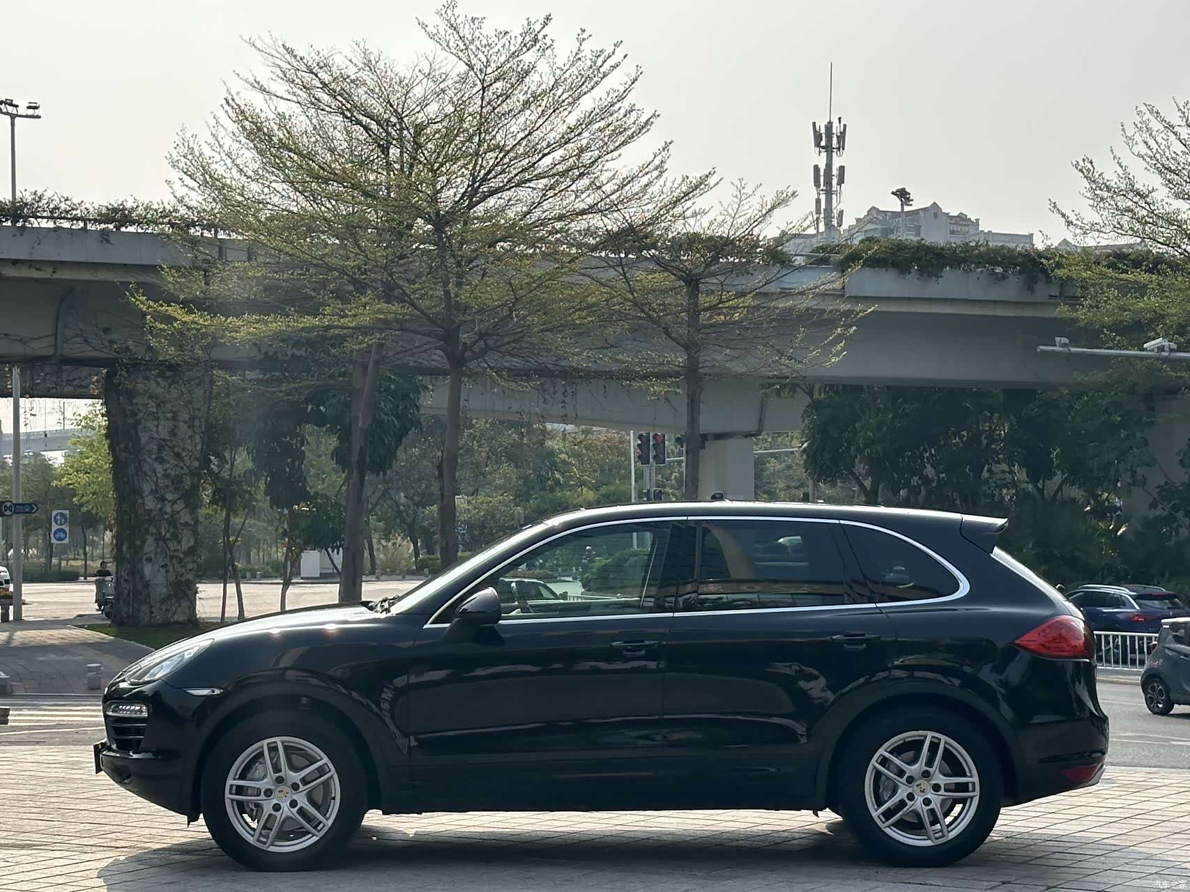 Porsche Cayenne, 2011 3