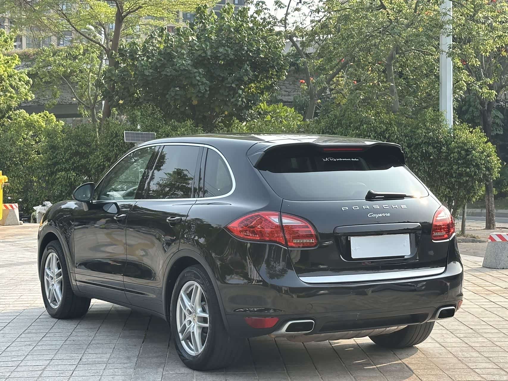 Porsche Cayenne, 2011 4