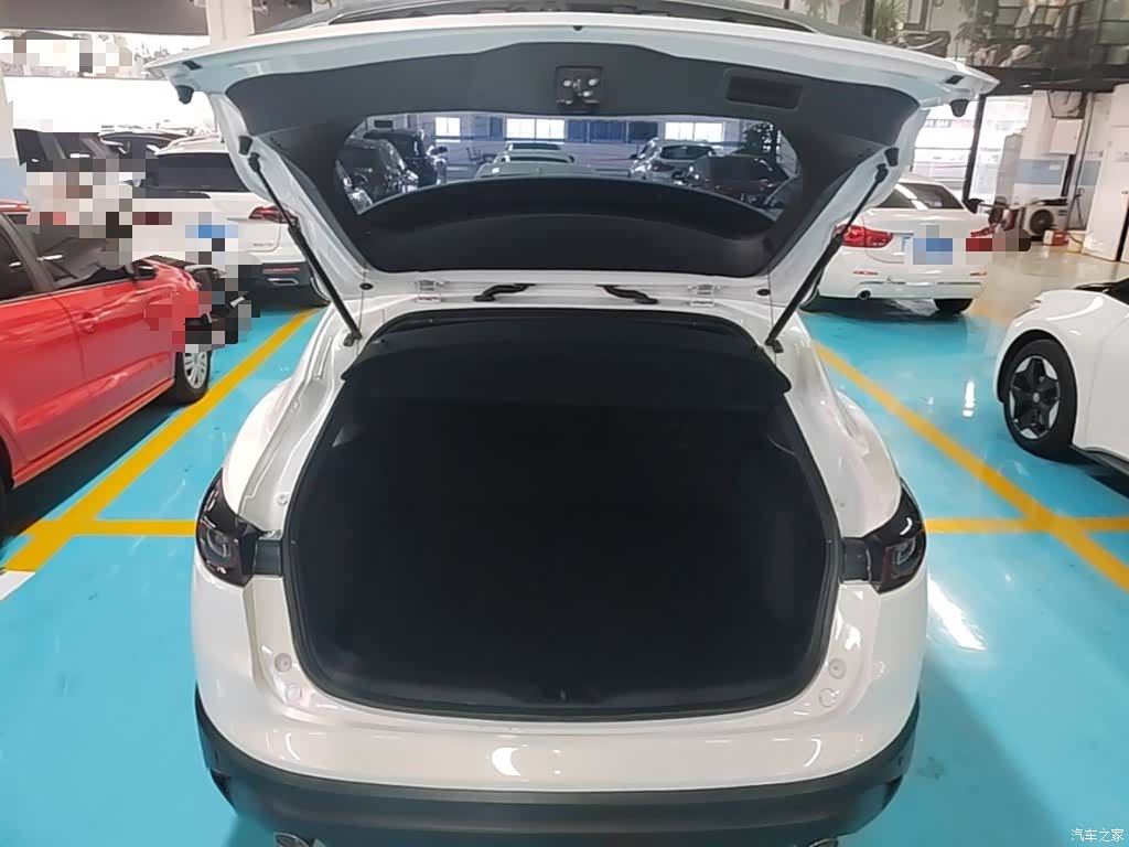 Mazda CX-4, 2020 19