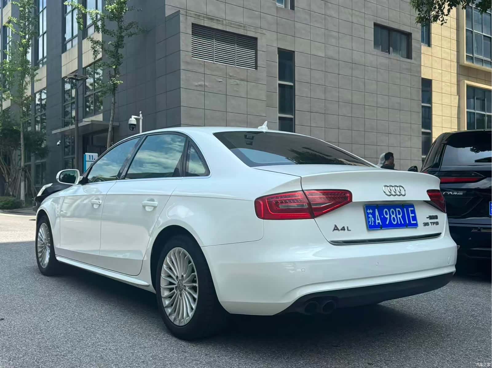 Audi A4L, 2012 4