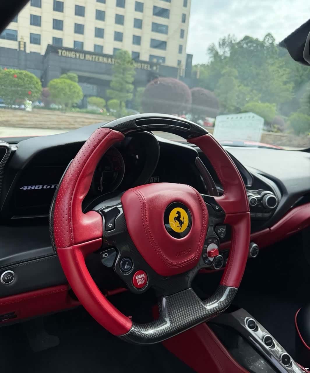 Ferrari 488, 2016 6