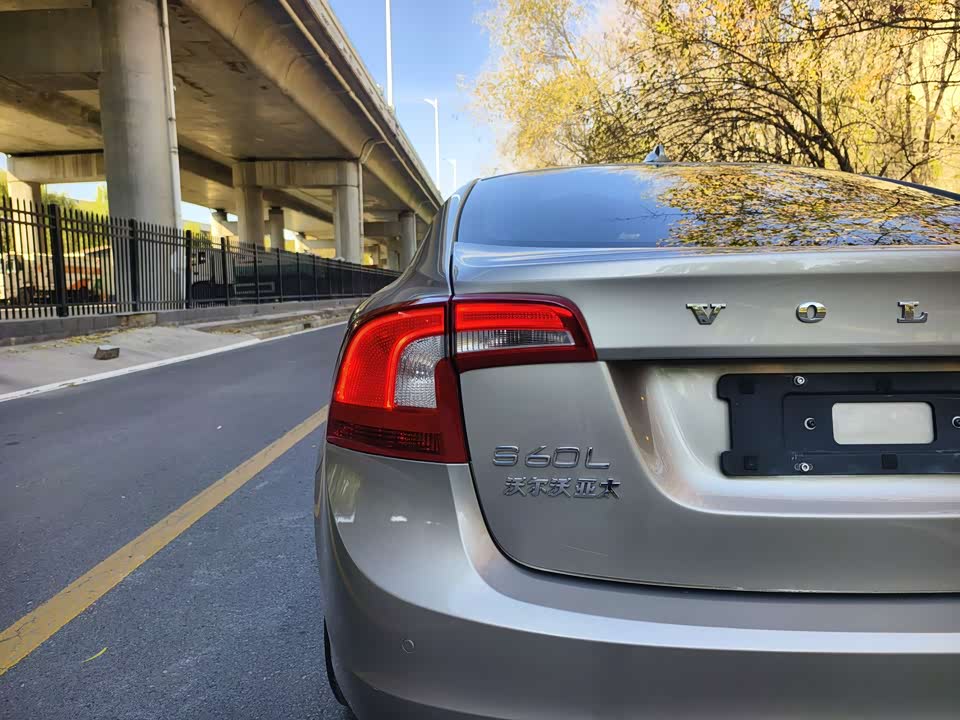 Volvo S60