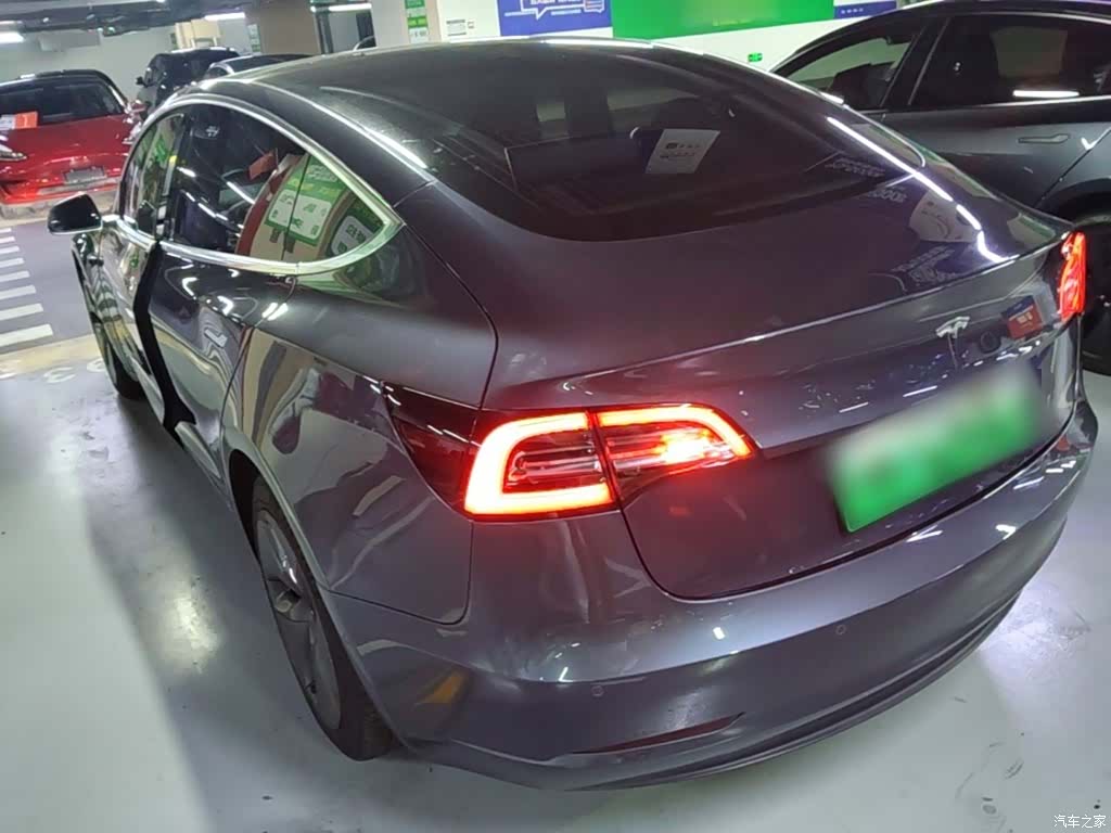 Tesla Model 3, 2019 все фото