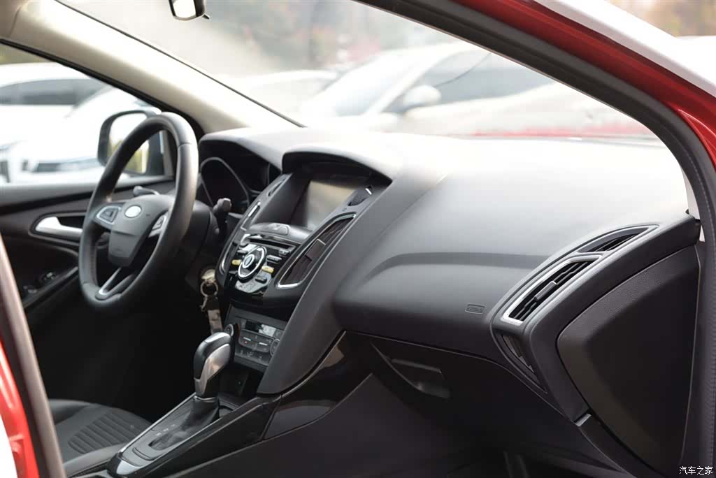 Ford Focus, 2017 14