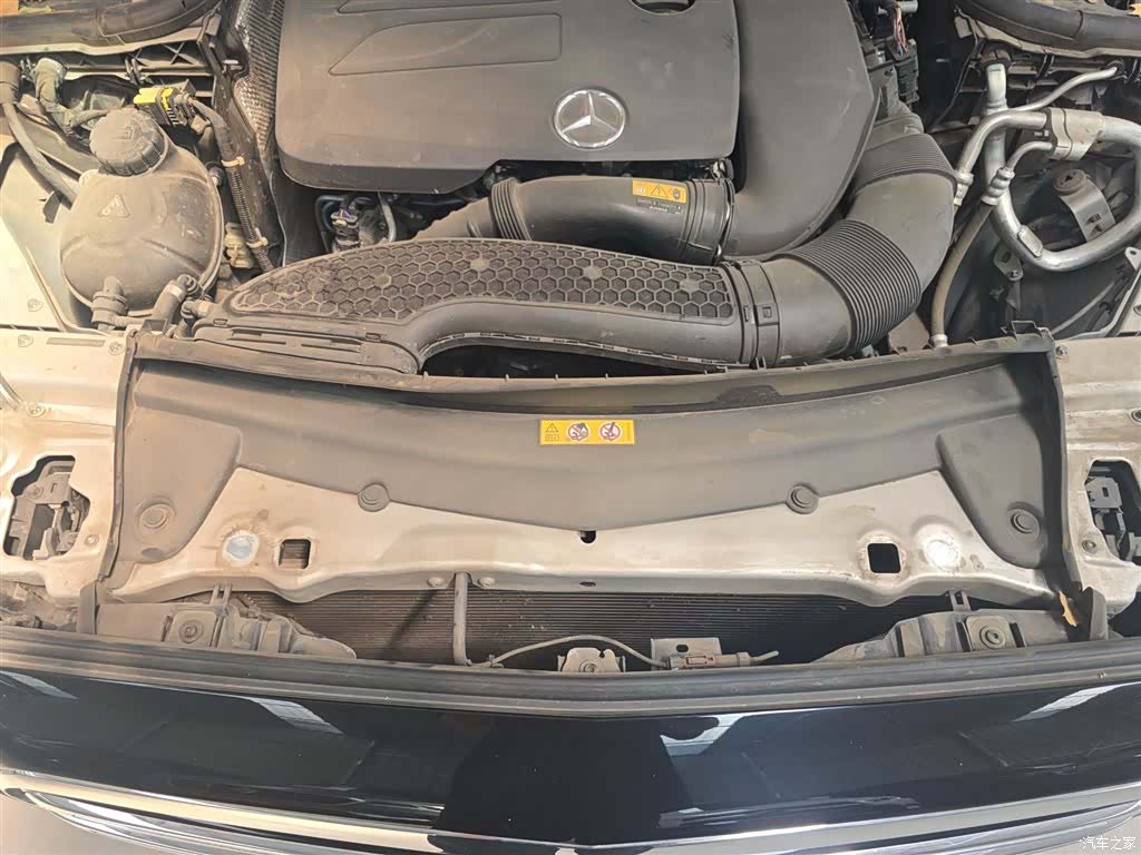 Mercedes-Benz E-Class, 2023 20