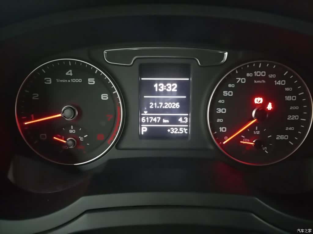 Audi Q3, 2019 12