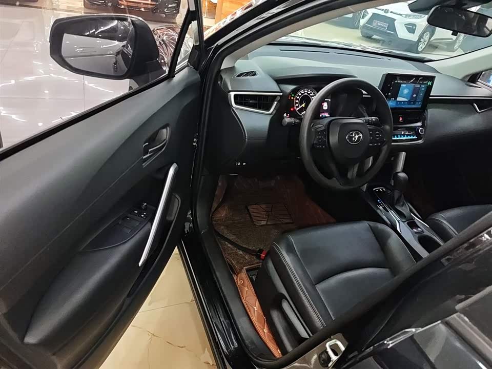 Toyota Corolla Sharp amplifier