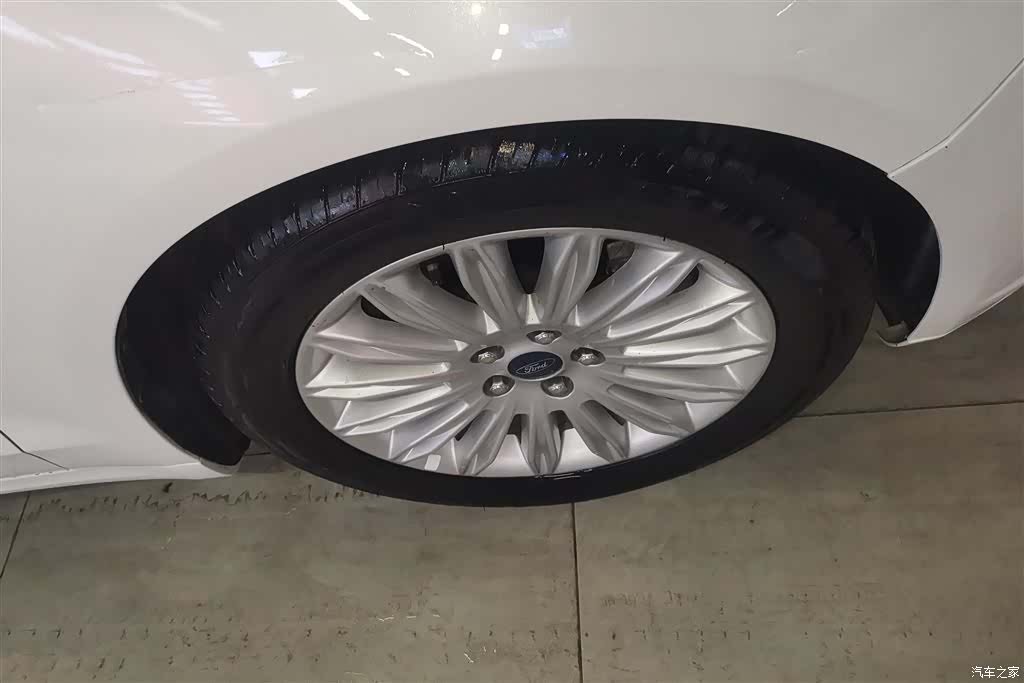 Ford Mondeo, 2016 6