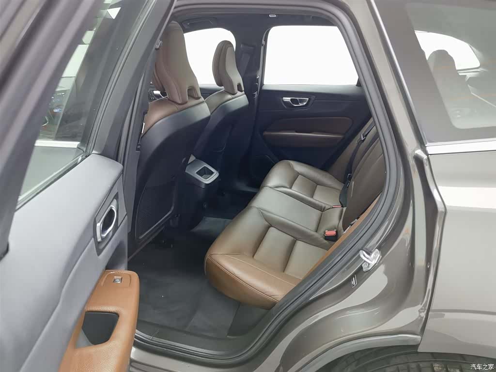 Volvo XC60, 2022 15