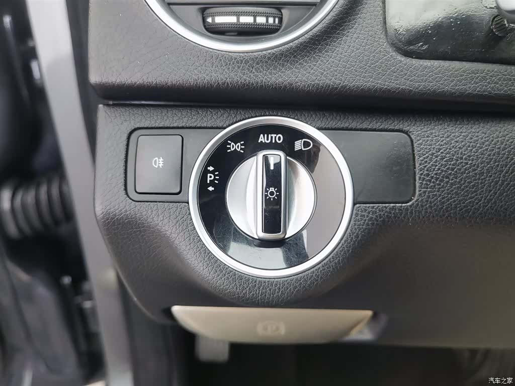Mercedes-Benz C-Class, 2013 21