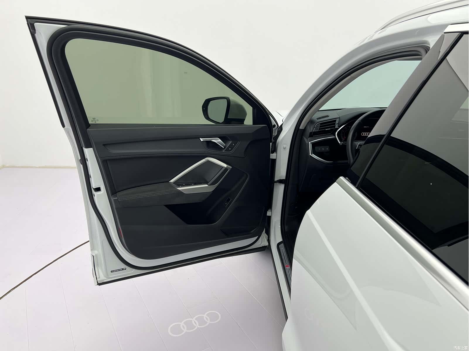 Audi Q3, 2023 24
