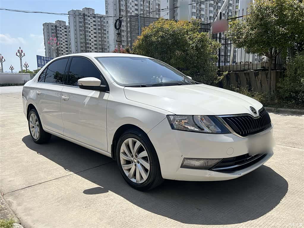 Skoda Rapid, 2019 3