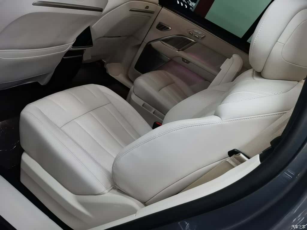 NIO L90, 2025 13