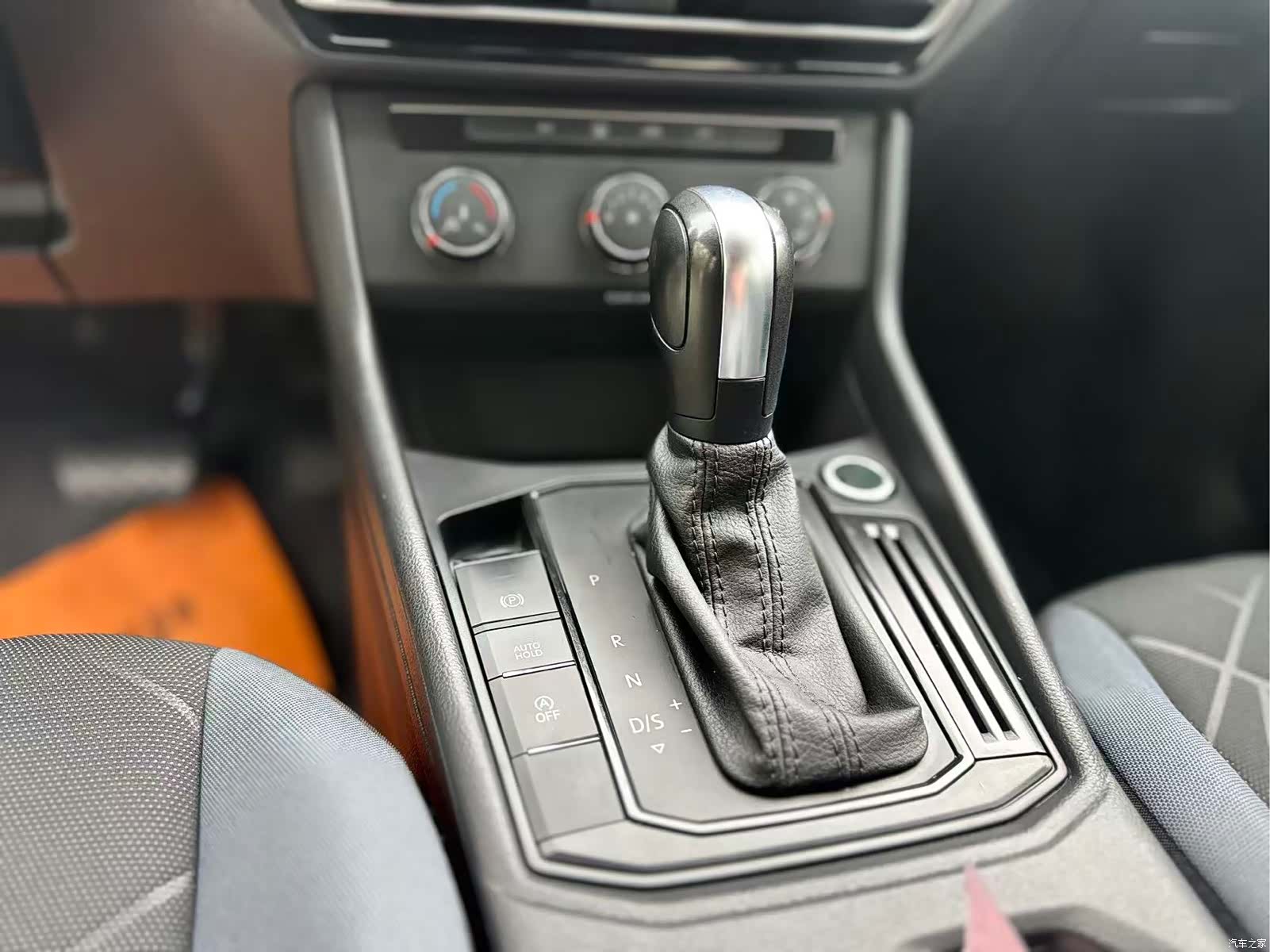Volkswagen Lavida, 2023 13