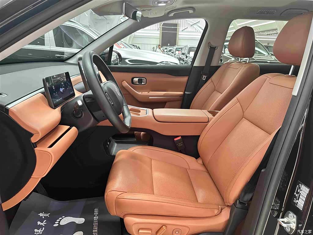 Leapmotor C16, 2025 10