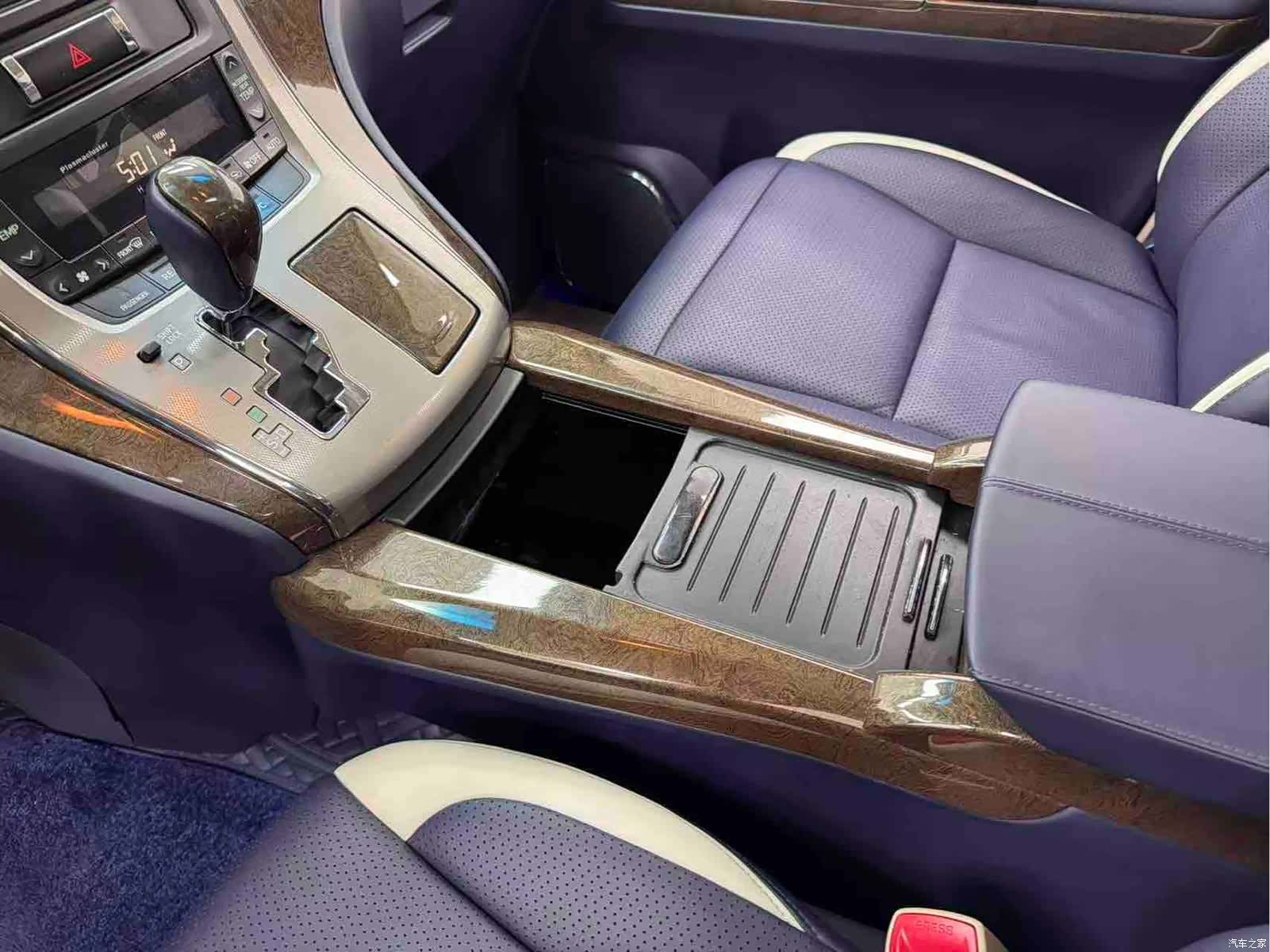 Toyota Alphard, 2012 20