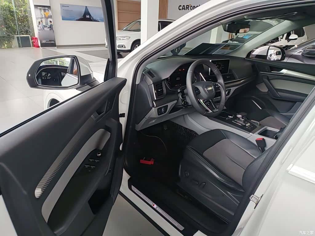 Audi Q5L, 2019 16