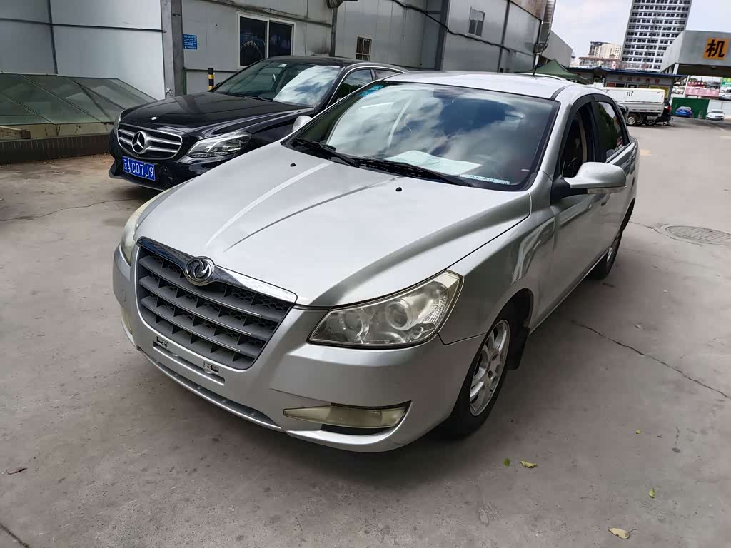 Dongfeng S30