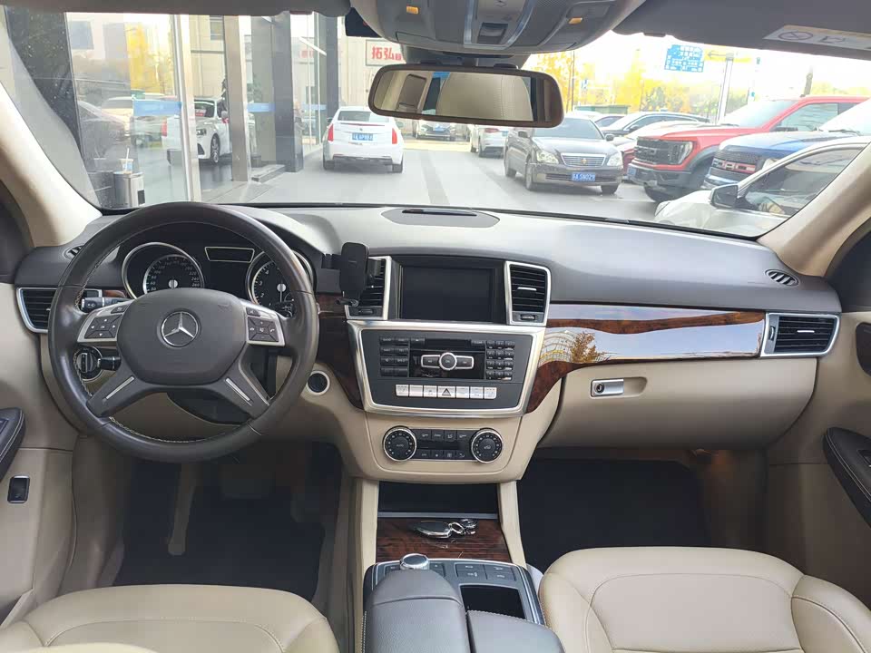 Mercedes-Benz M class