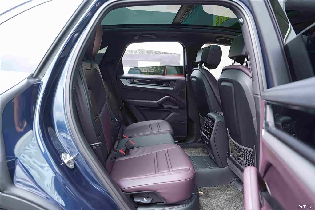 Porsche Cayenne, 2024 15