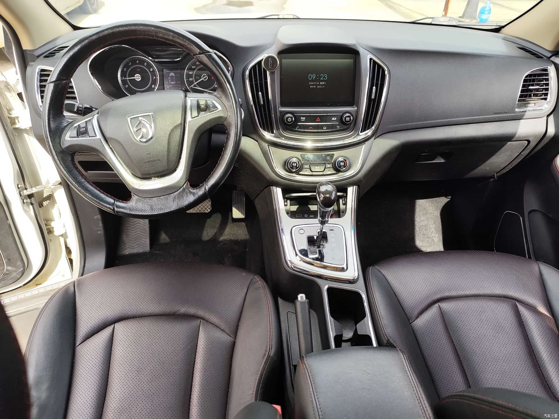 Wuling 560, 2017 все фото