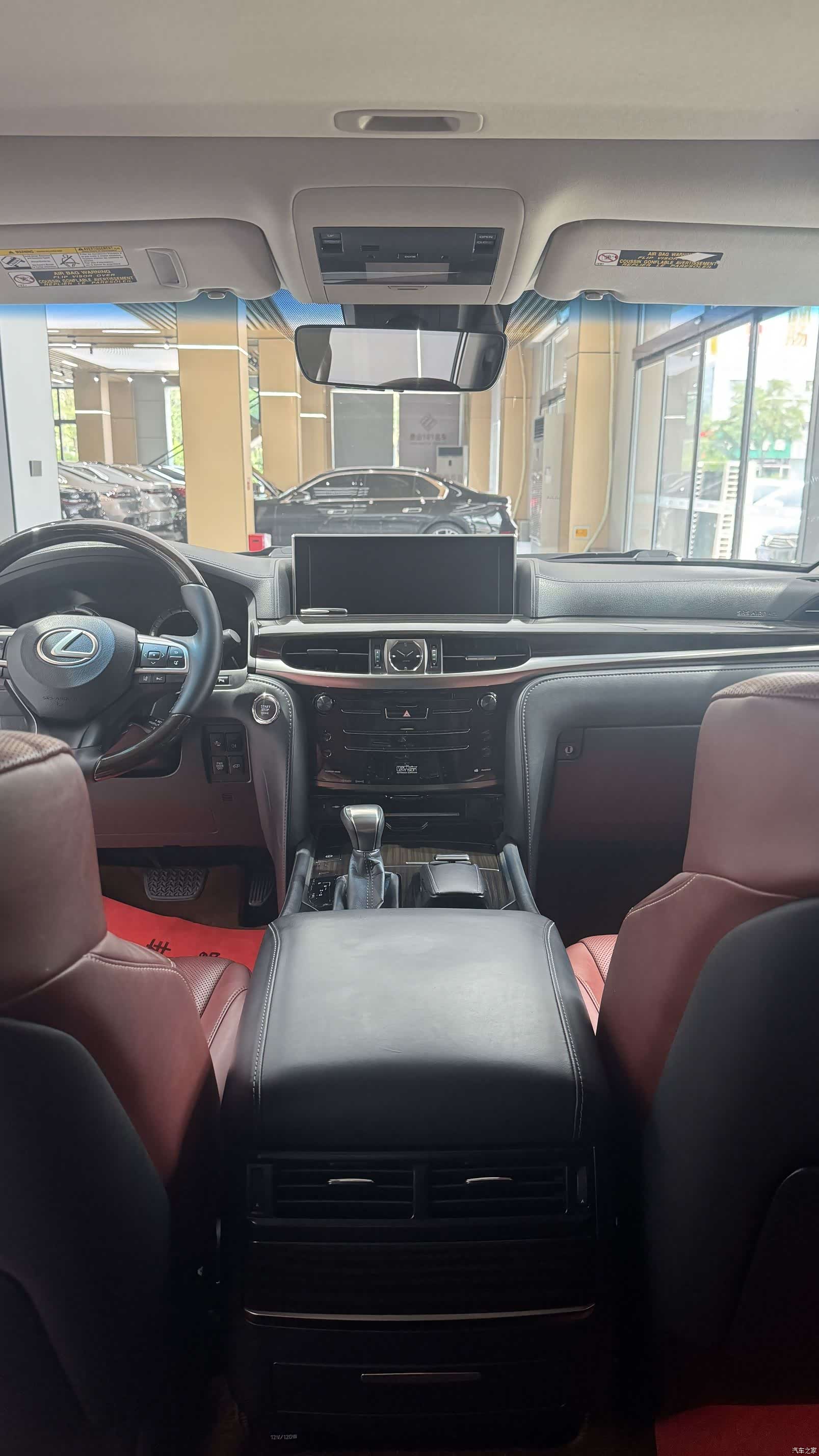 Lexus LX, 2018 10