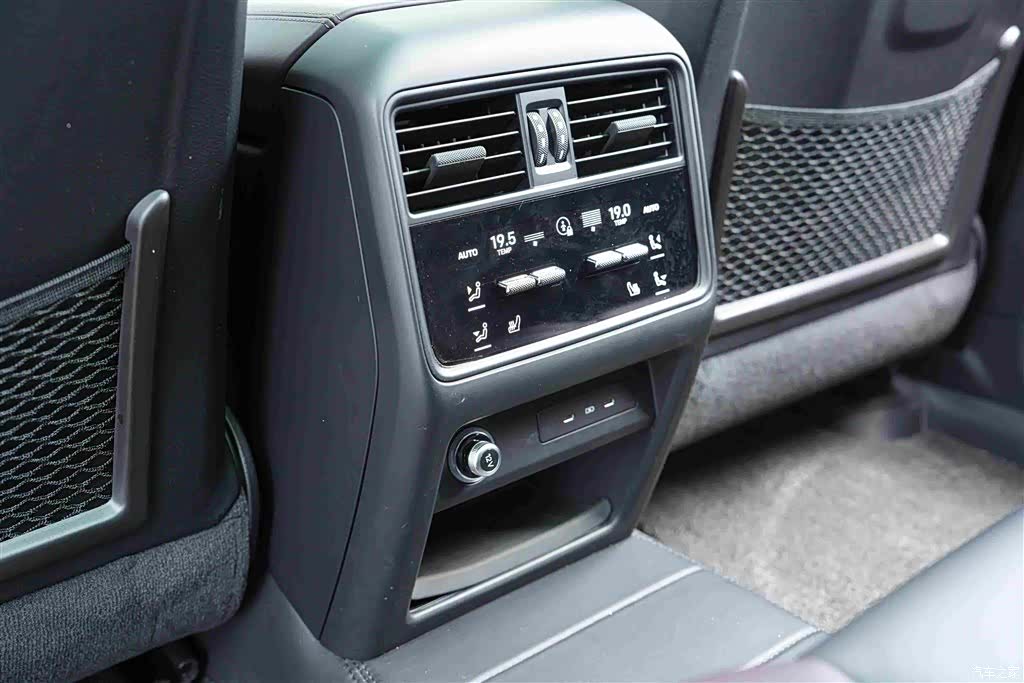 Porsche Cayenne, 2024 24