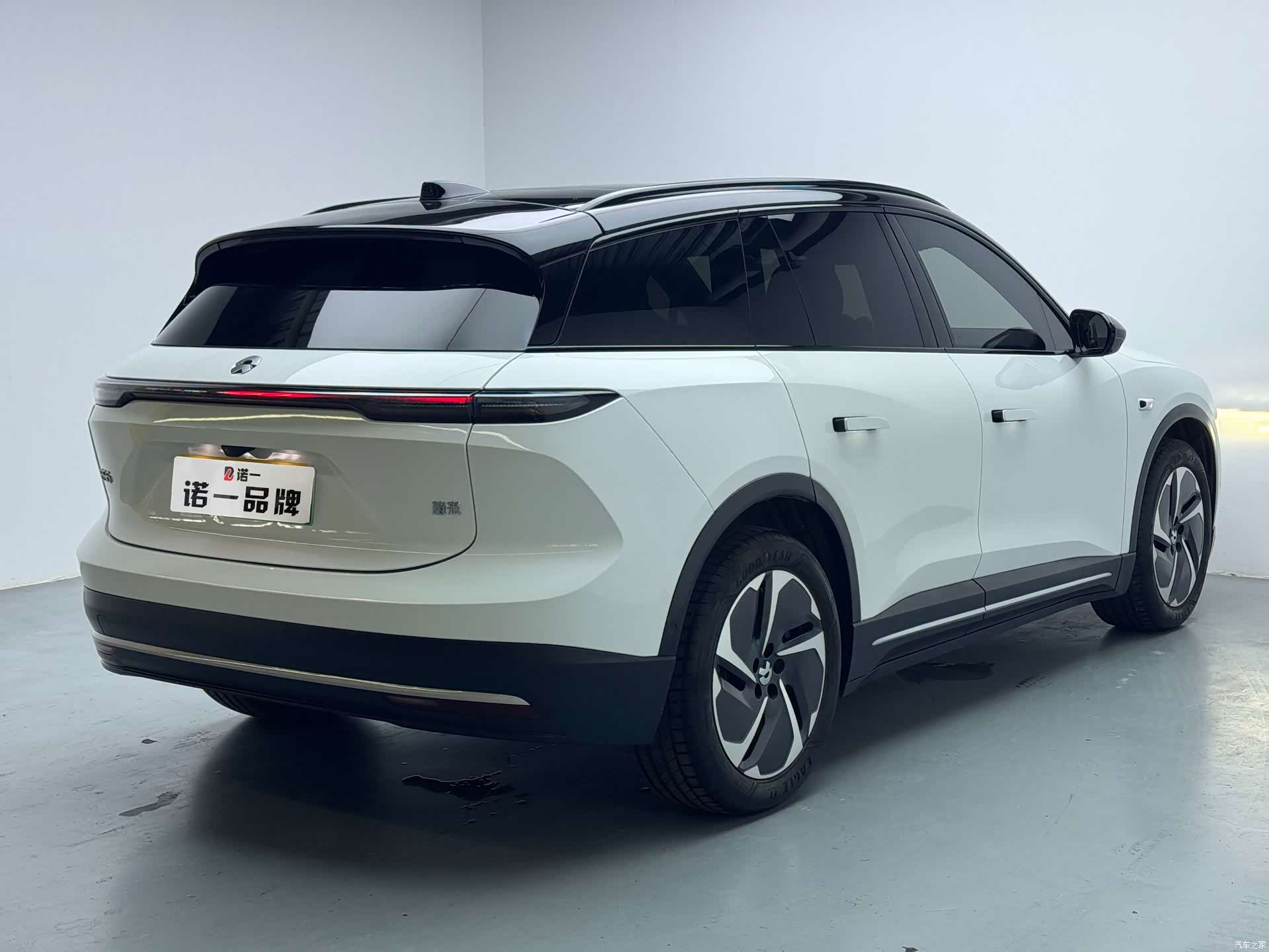 NIO ES6, 2024 4