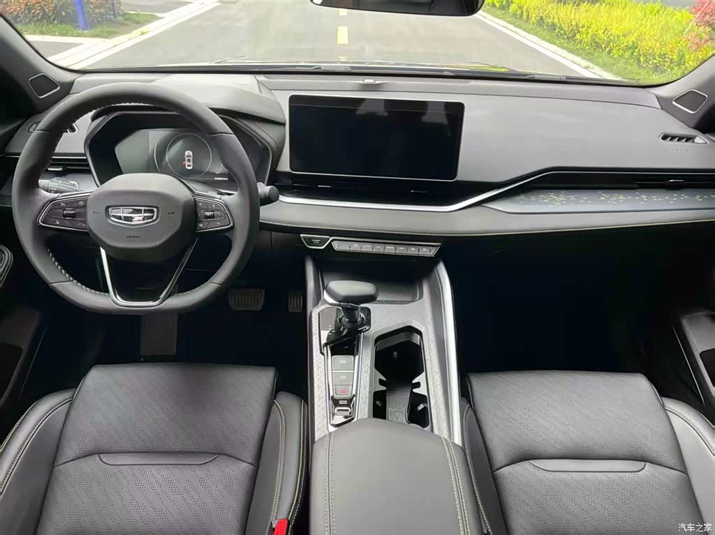 Geely Preface, 2023 все фото